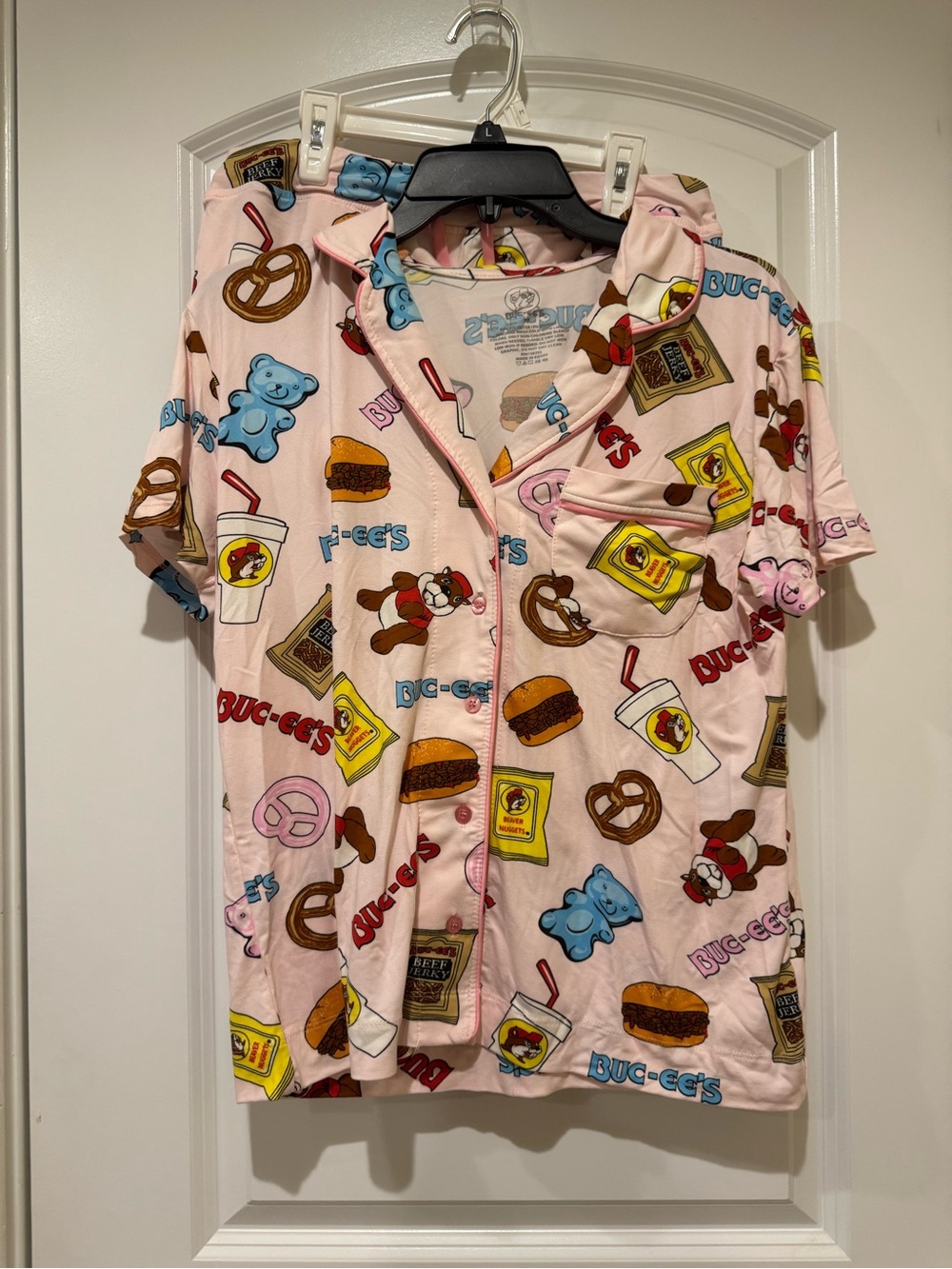 Buc-ee's Pink Short-Sleeve Pajama Set with Snack Print